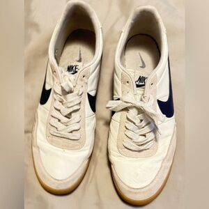 Nike White and Black Classic Sneakers